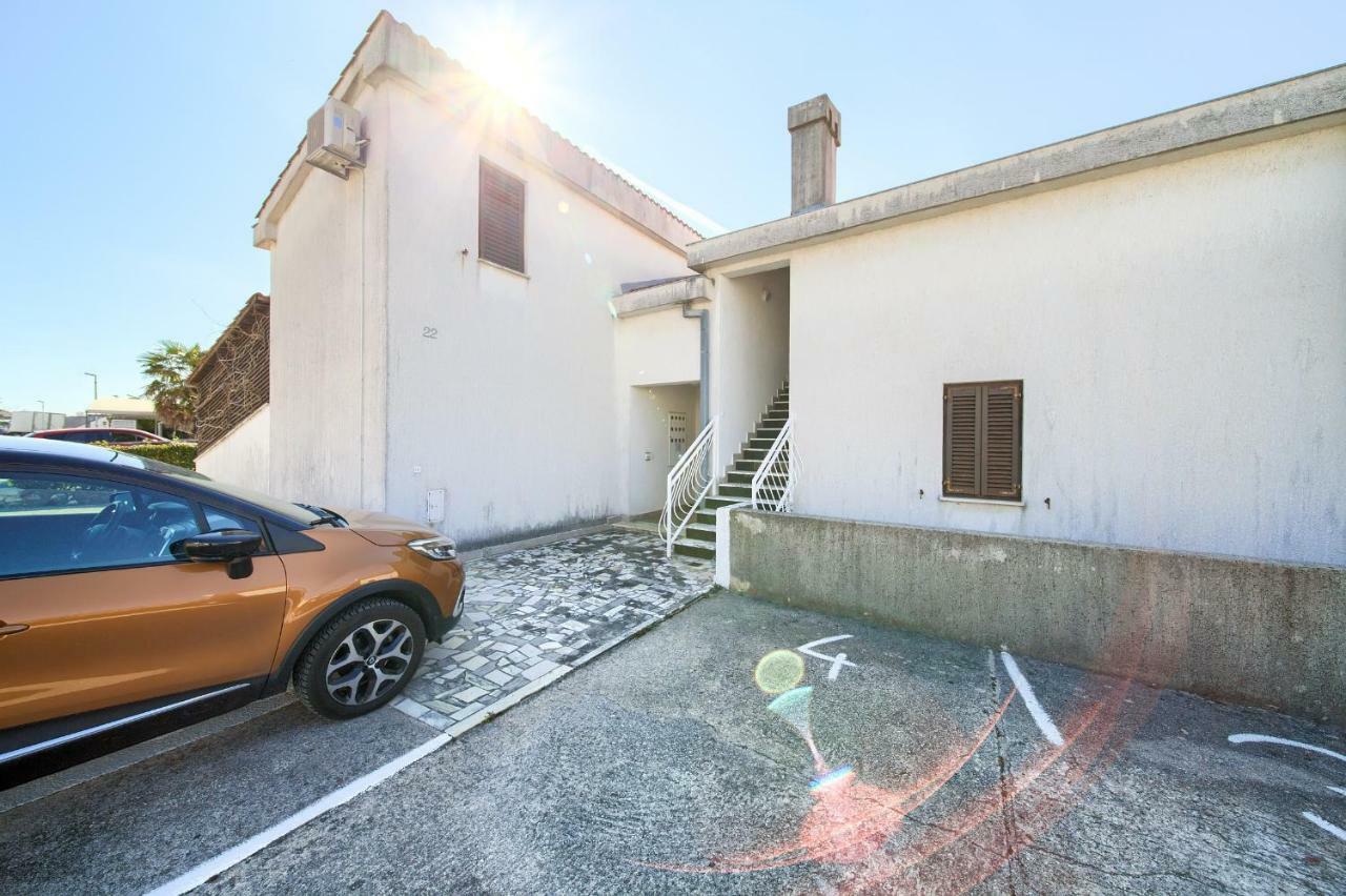 Apartment Galerija By El-Pi Tours ニヴィーチェ エクステリア 写真